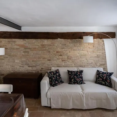 Bilocale Le Rondini Centralissimo Πέζαρο